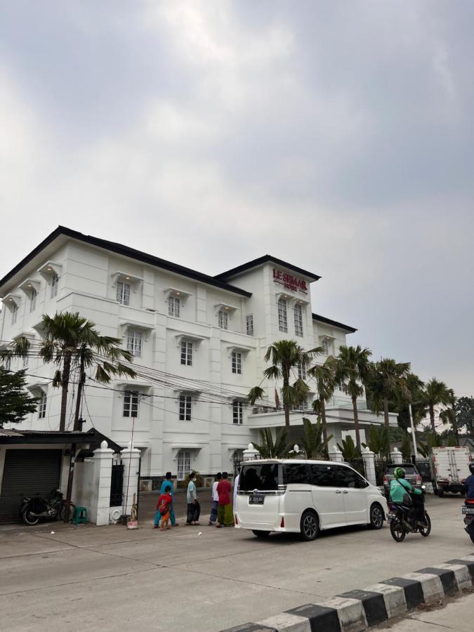 Le Semar Hotel Karawaci Dahung Exteriér fotografie